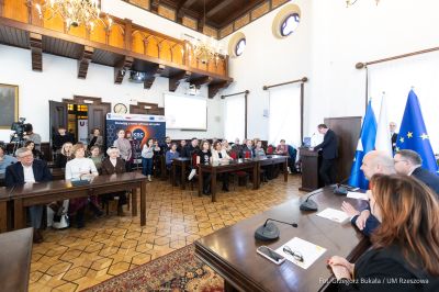 zdjęcie z rozdania promes na realizację program&oacute;w społecznych, fot. Grzegorz Bukała, Urząd Miasta Rzeszowa